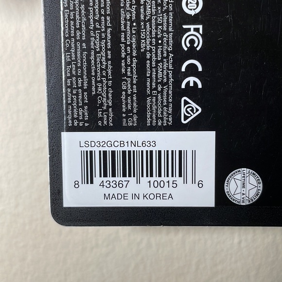 Unopened 32GB SD Card - Picture 3 of 3